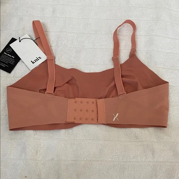 Knix evolution bra NWTSize 4​ - Picture 2 of 7